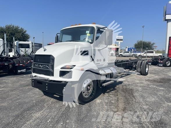 Mack MD6 Chassis