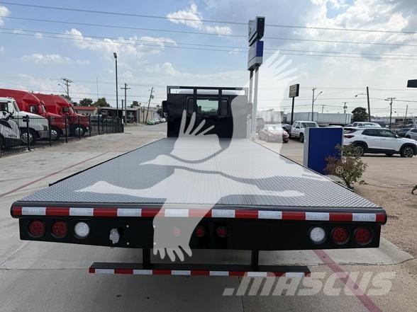 Mack MD6 Lastbil med lad/Flatbed