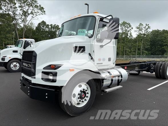 Mack MD6 Chassis