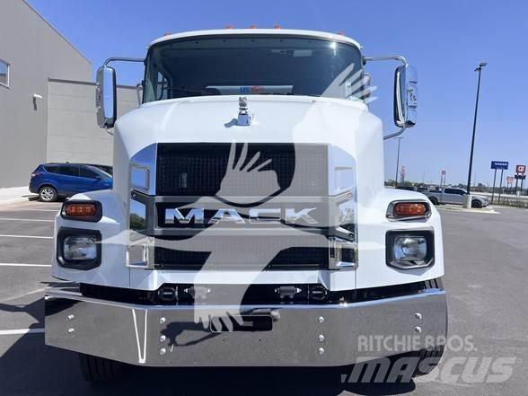 Mack MD7 Entreprenør - Andet