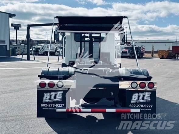 Mack MD7 Entreprenør - Andet
