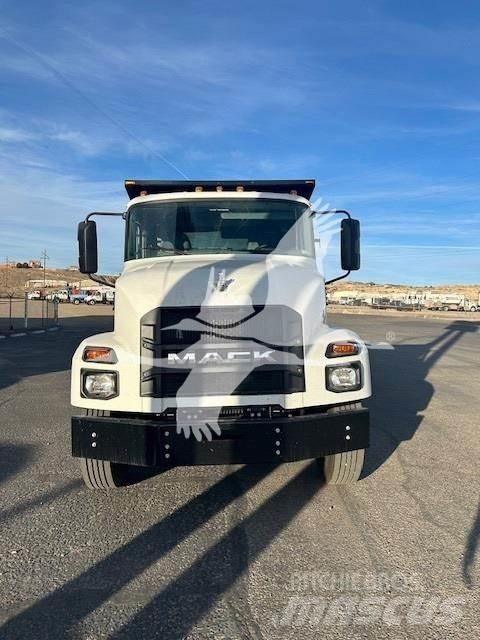 Mack MD7 Lastbiler med tip