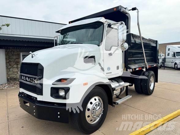 Mack MD7 Lastbiler med tip