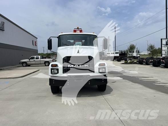 Mack MD7 Entreprenør - Andet