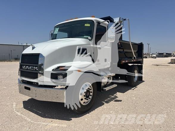 Mack MD7 Lastbiler med tip