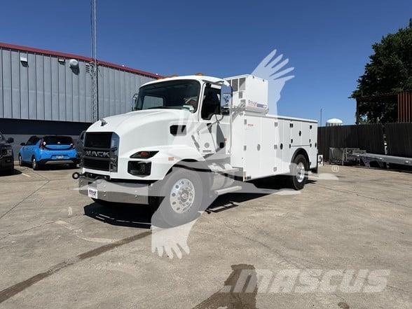 Mack MD7 Entreprenør - Andet