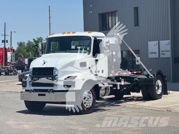 Mack MD7 Entreprenør - Andet