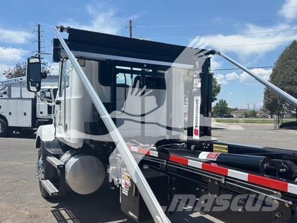 Mack MD7 Entreprenør - Andet