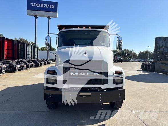 Mack MD7 Lastbiler med tip