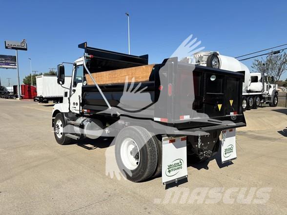 Mack MD7 Lastbiler med tip