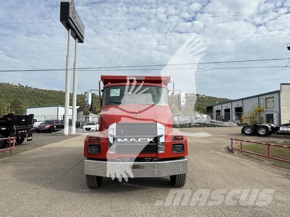 Mack MD7 Lastbiler med tip