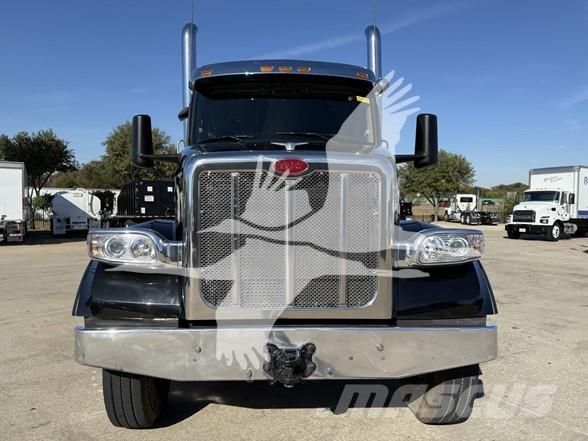 Peterbilt 567 Trækkere