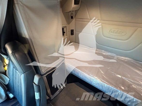 Peterbilt 567 Trækkere