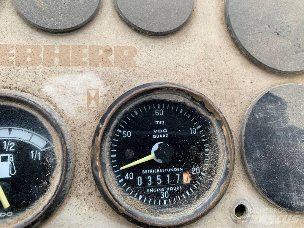 Liebherr LR 621B Larvebåndslæssere