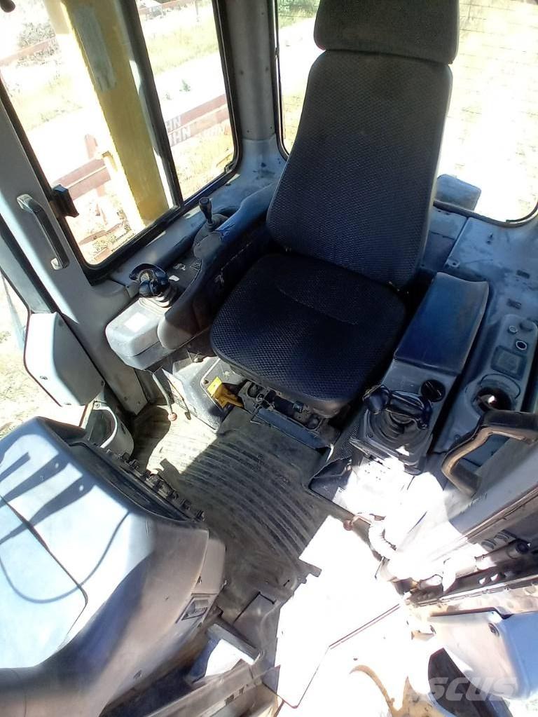 Komatsu D 61 EX-15 Bulldozer på larvebånd