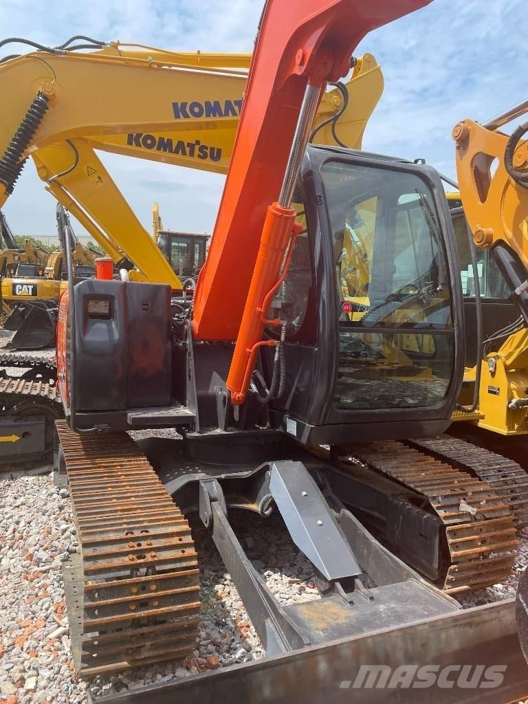 Hitachi ZX 70 Gravemaskiner på larvebånd