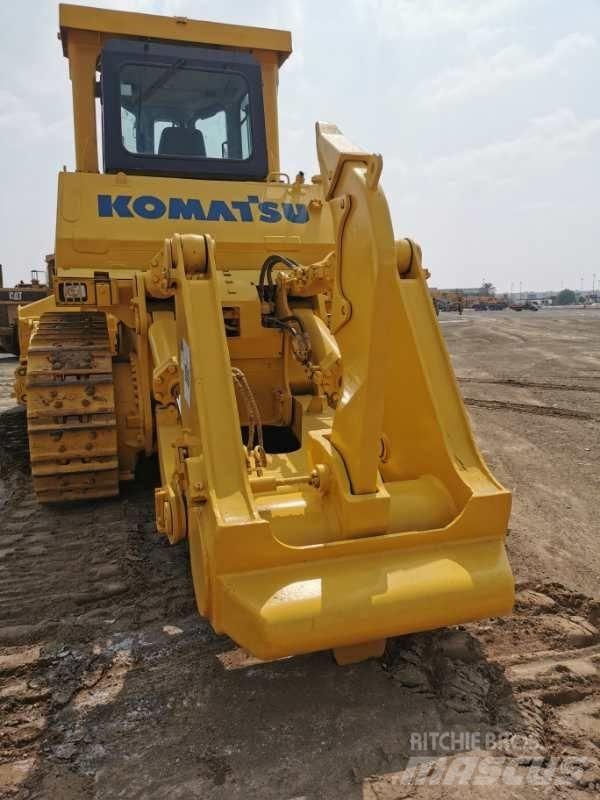 Komatsu d375a Bulldozer på larvebånd