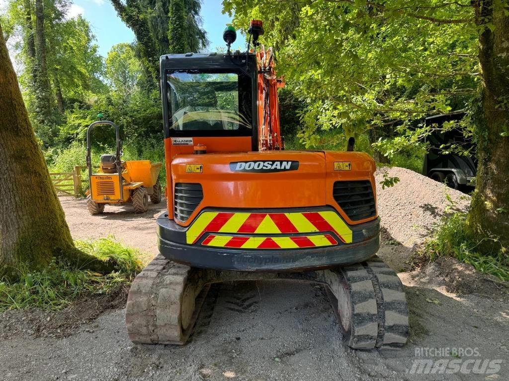 Doosan DX 85 R-3 Midi-gravemaskiner 7t - 12t