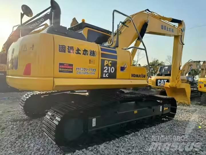 Komatsu PC 210 LC Gravemaskiner på larvebånd