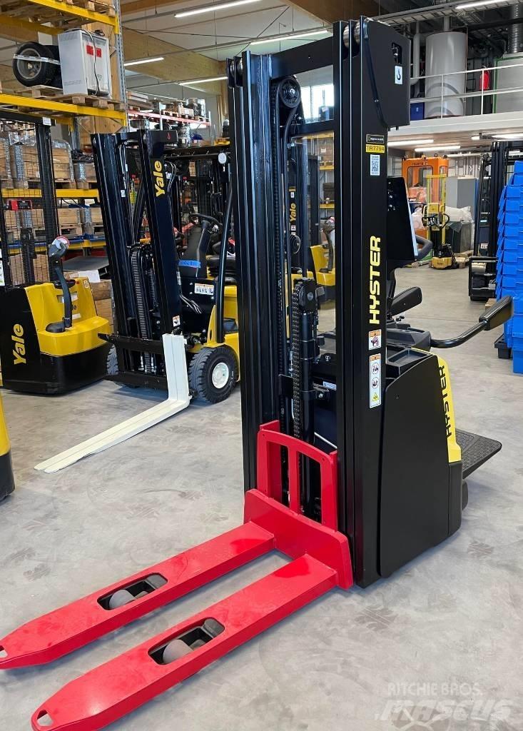 Hyster S1.2S Selvkørende stablere