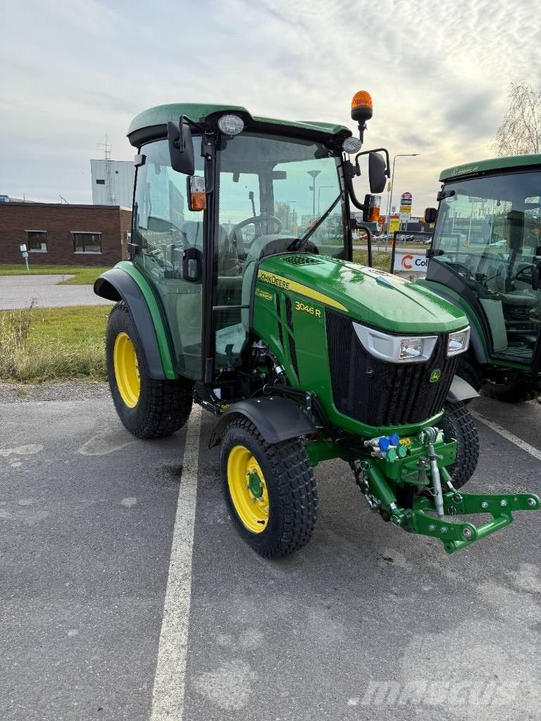 John Deere 3046 R Kompakte traktorer
