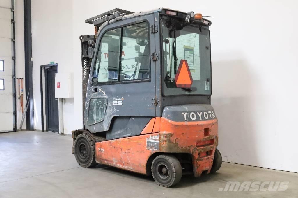 Toyota 8 FBMT 25 El gaffeltrucks