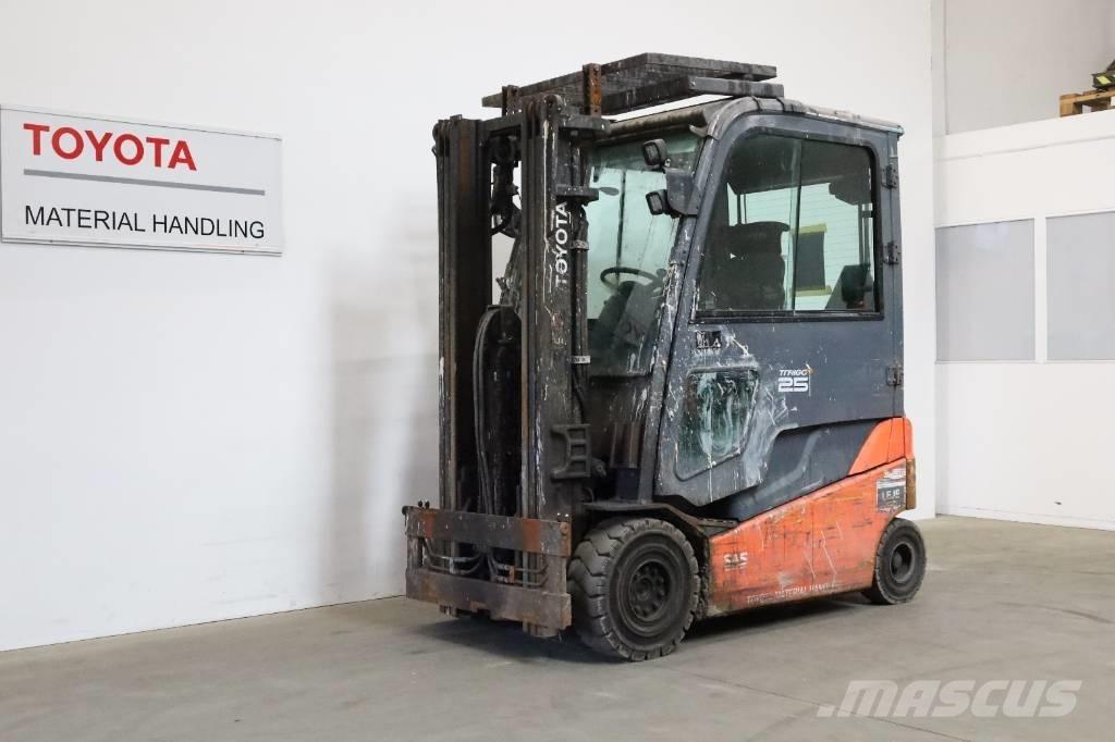 Toyota 8 FBMT 25 El gaffeltrucks