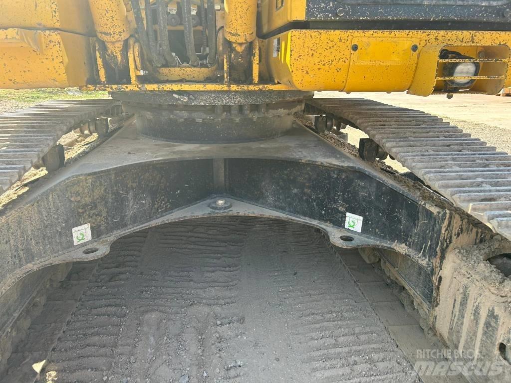 Komatsu PC 210 NLC-8 Gravemaskiner på larvebånd