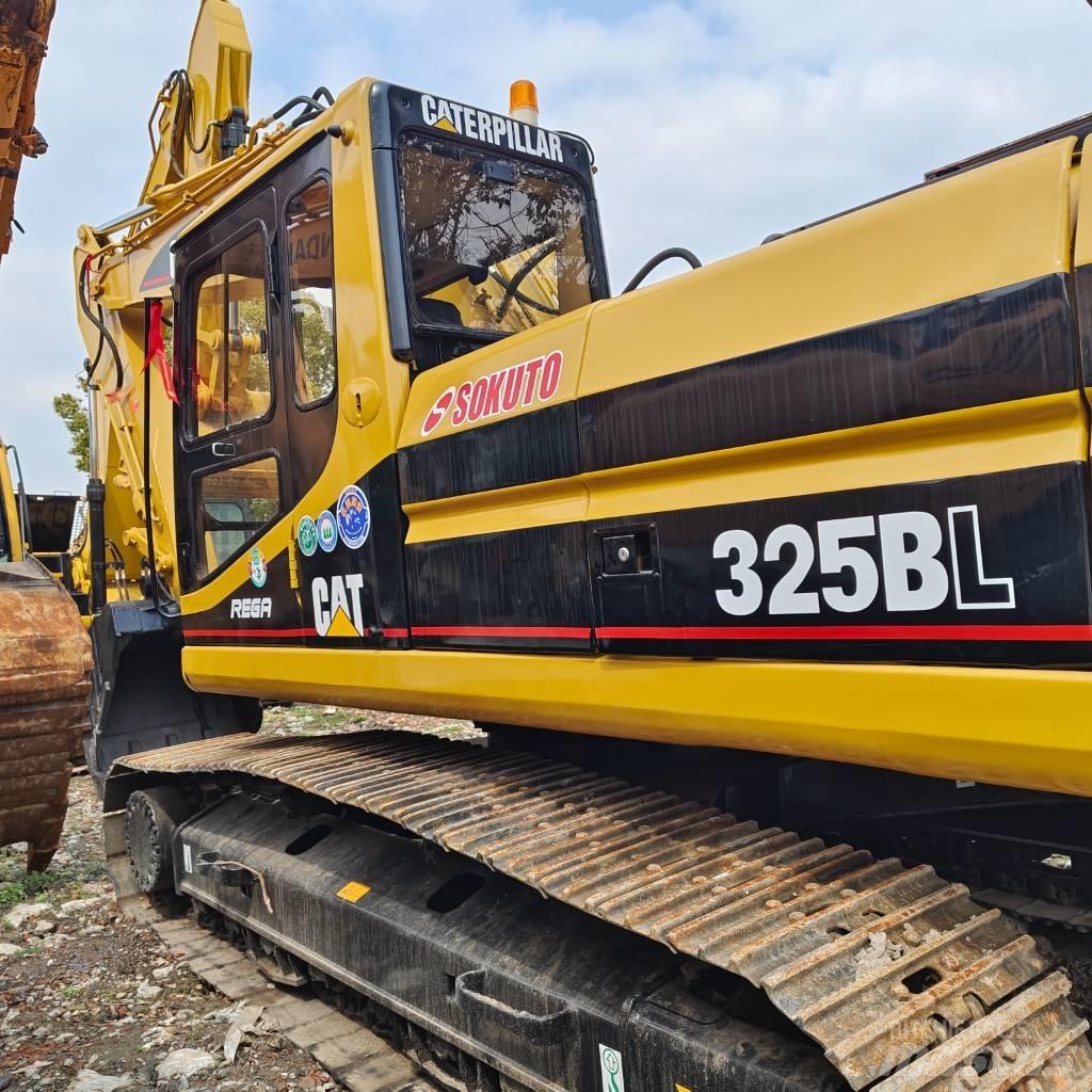 CAT 325 B L Gravemaskiner på larvebånd