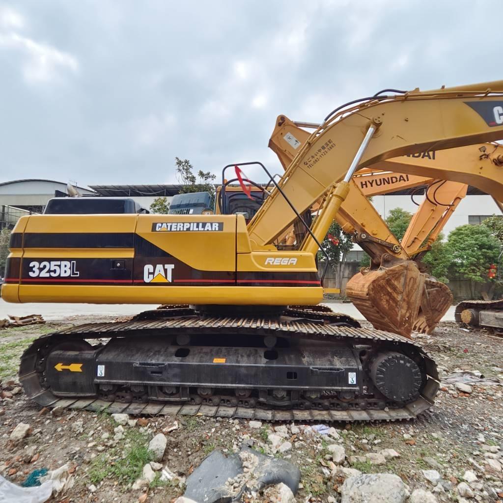 CAT 325 B L Gravemaskiner på larvebånd