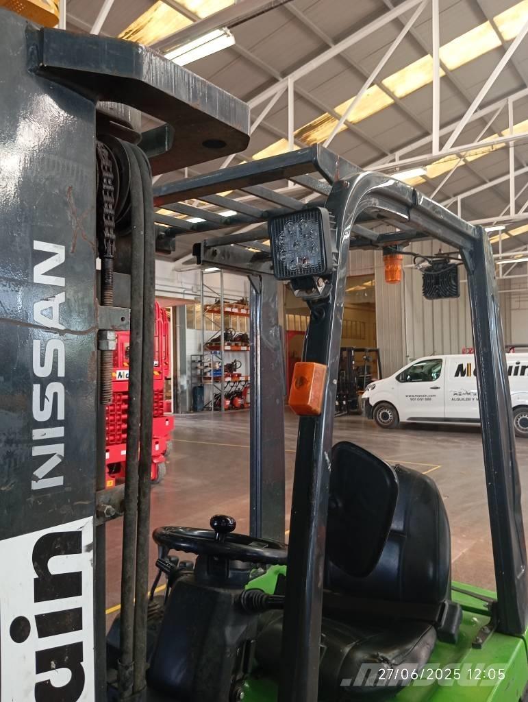 Nissan 1N1L180Q Diesel gaffeltrucks