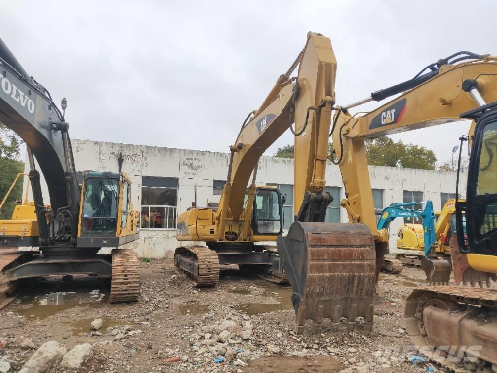 CAT 330C Gravemaskiner på larvebånd
