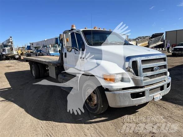Ford F650 Lastbil med lad/Flatbed