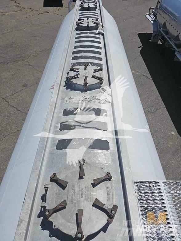Heil  Semi-trailer med Tank