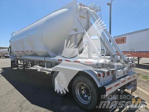 Heil  Semi-trailer med Tank