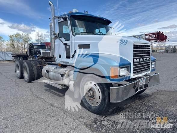 Mack CH613 Trækkere