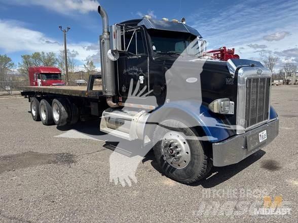 Peterbilt 357 Lastbil med lad/Flatbed