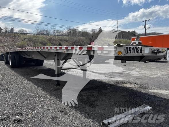 Reitnouer  Semi-trailer med lad/flatbed