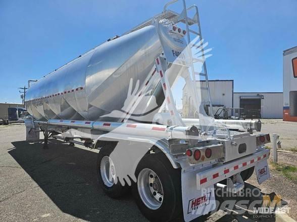 Tremcar  Semi-trailer med Tank