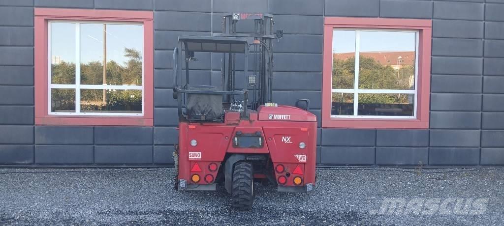 Moffett M5 25.3 NX Diesel gaffeltrucks
