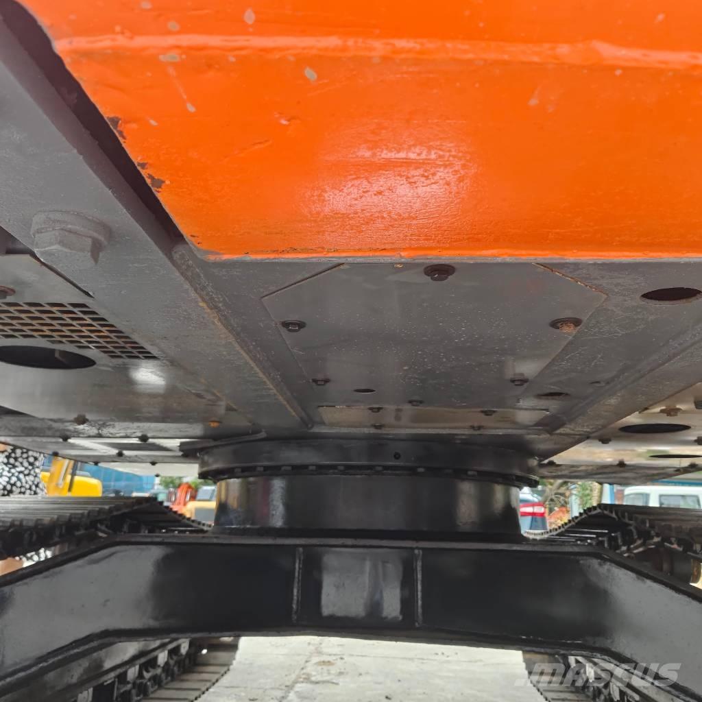 Hitachi ZX 120 Gravemaskiner på larvebånd