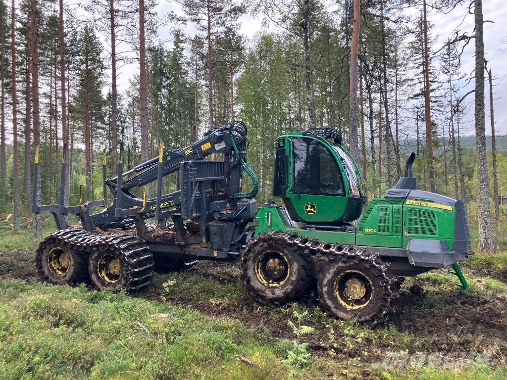 John Deere 1210G Udkørselsmaskiner