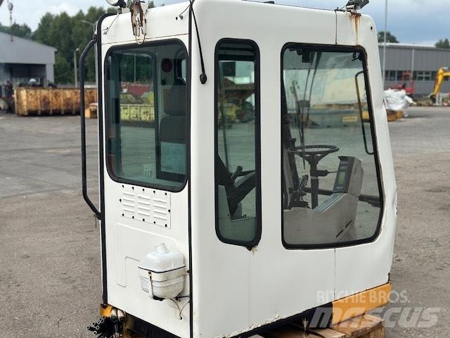 Liebherr A 924 B CAB Kabiner og interiør