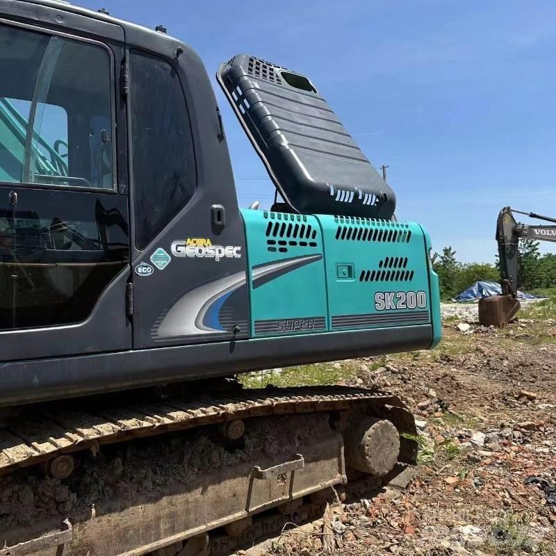 Kobelco SK 200 Gravemaskiner på larvebånd