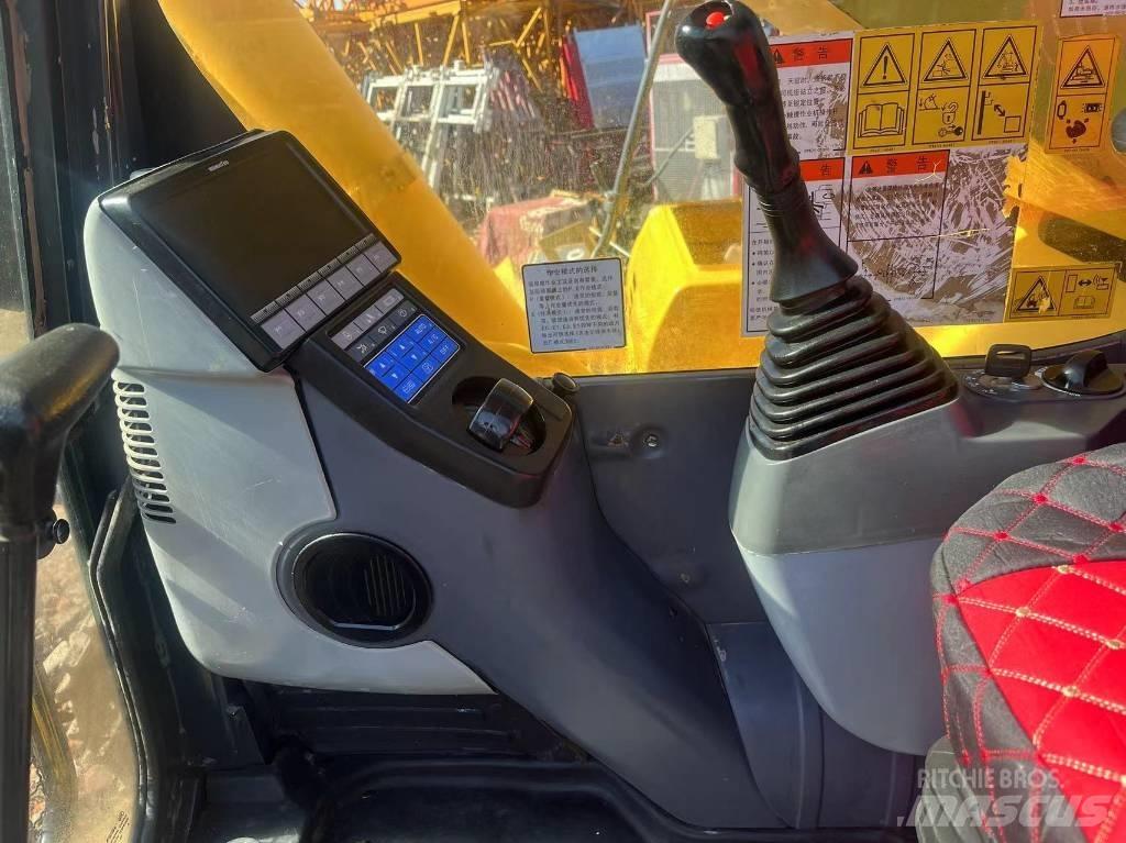 Komatsu PC 450 LC-8 Gravemaskiner på larvebånd