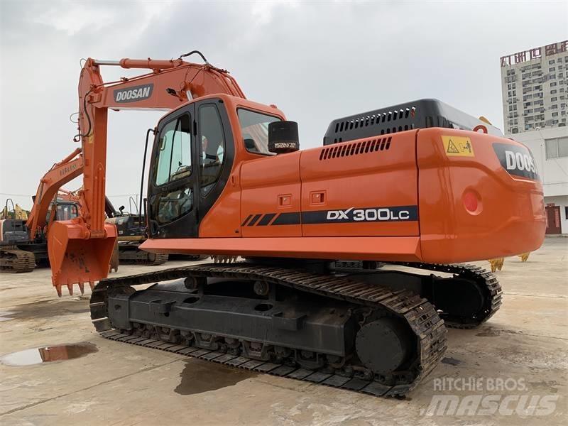 Doosan DX300 Gravemaskiner på larvebånd