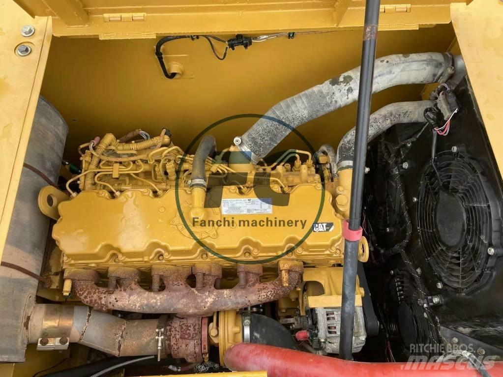 CAT 320 Gravemaskiner på larvebånd