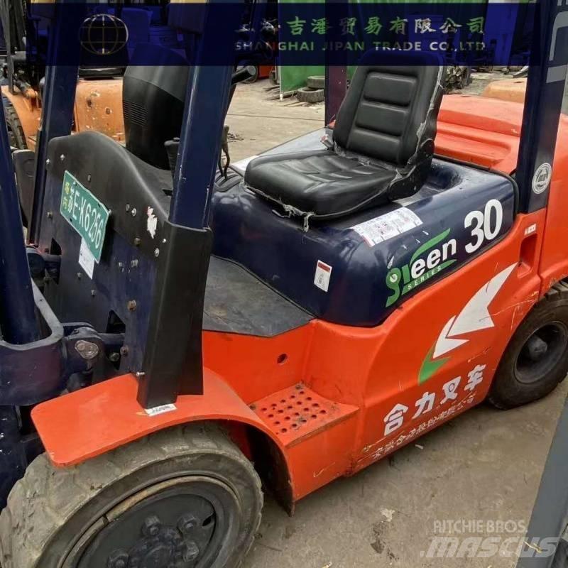 Heli 30 Diesel gaffeltrucks