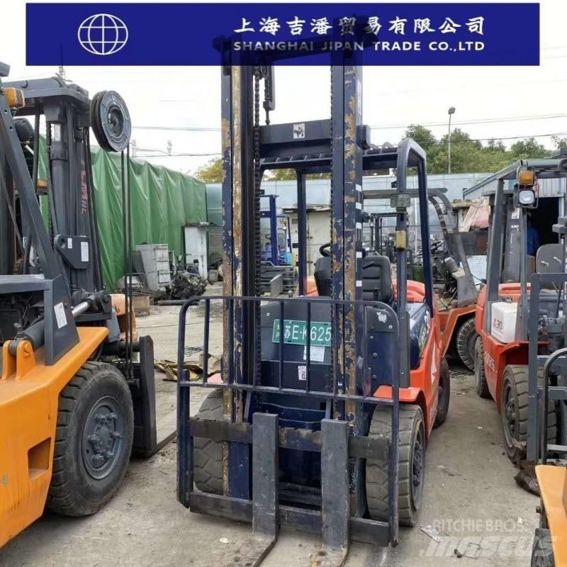 Heli 30 Diesel gaffeltrucks