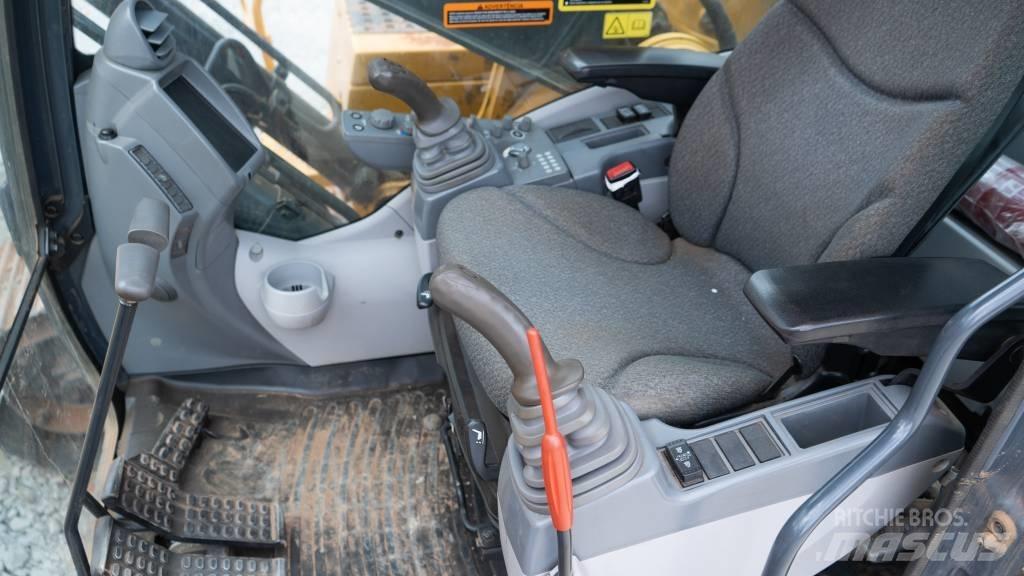 John Deere 210 G Gravemaskiner på larvebånd